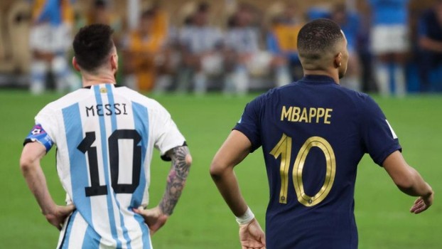 Pemain Terbaik FIFA 2022 Diumumkan Tahun Depan, Messi dan Mbappe Bersaing   